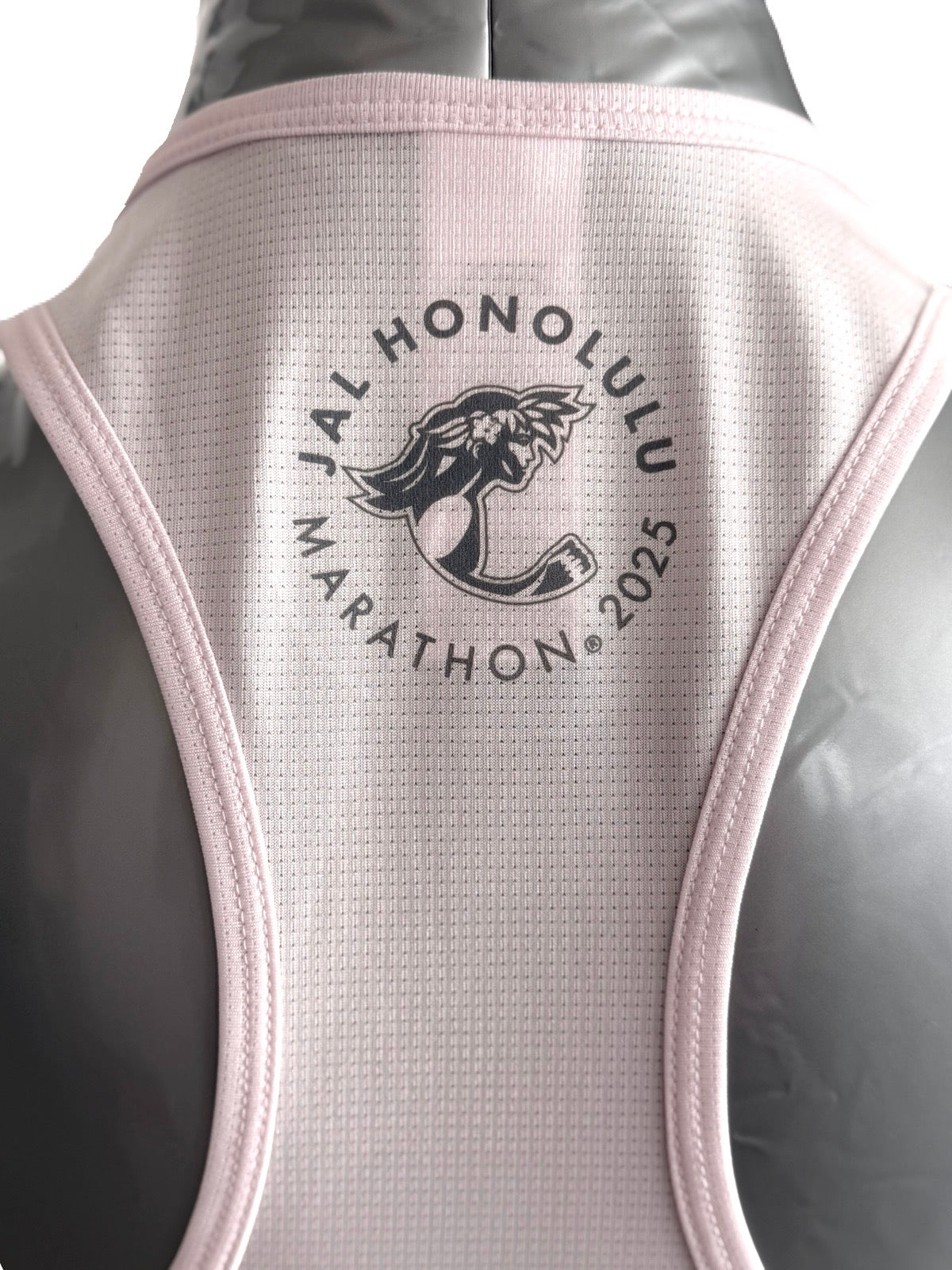 【ニューバランス製】<br>JALホノルルマラソン 2025<br>Women's Sport タンク(ピンクグラナイト)