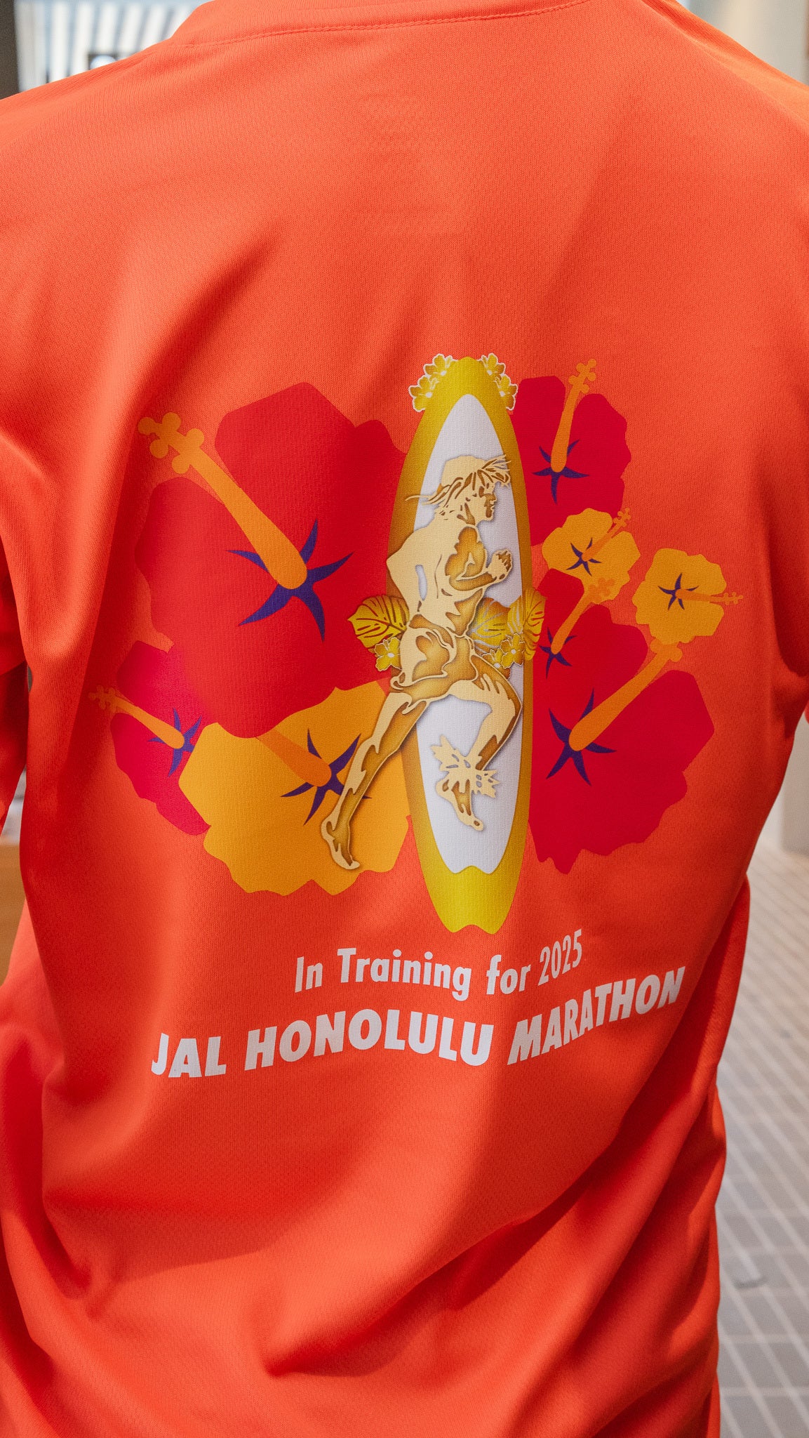【ニューバランス製】<br>JALホノルルマラソン 2025<br>オフィシャルトレーニングTシャツ(メンズロゴタイプ)